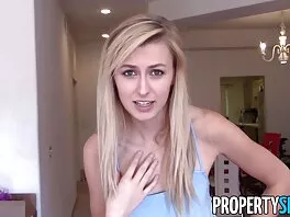 Lubed up teen სრულყოფილი სხეულის სურს squirt