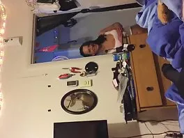 Facefucking ebony rides cock ასე მძიმედ კერძო